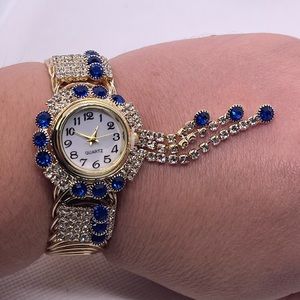 New blue fashion bracelet watch
